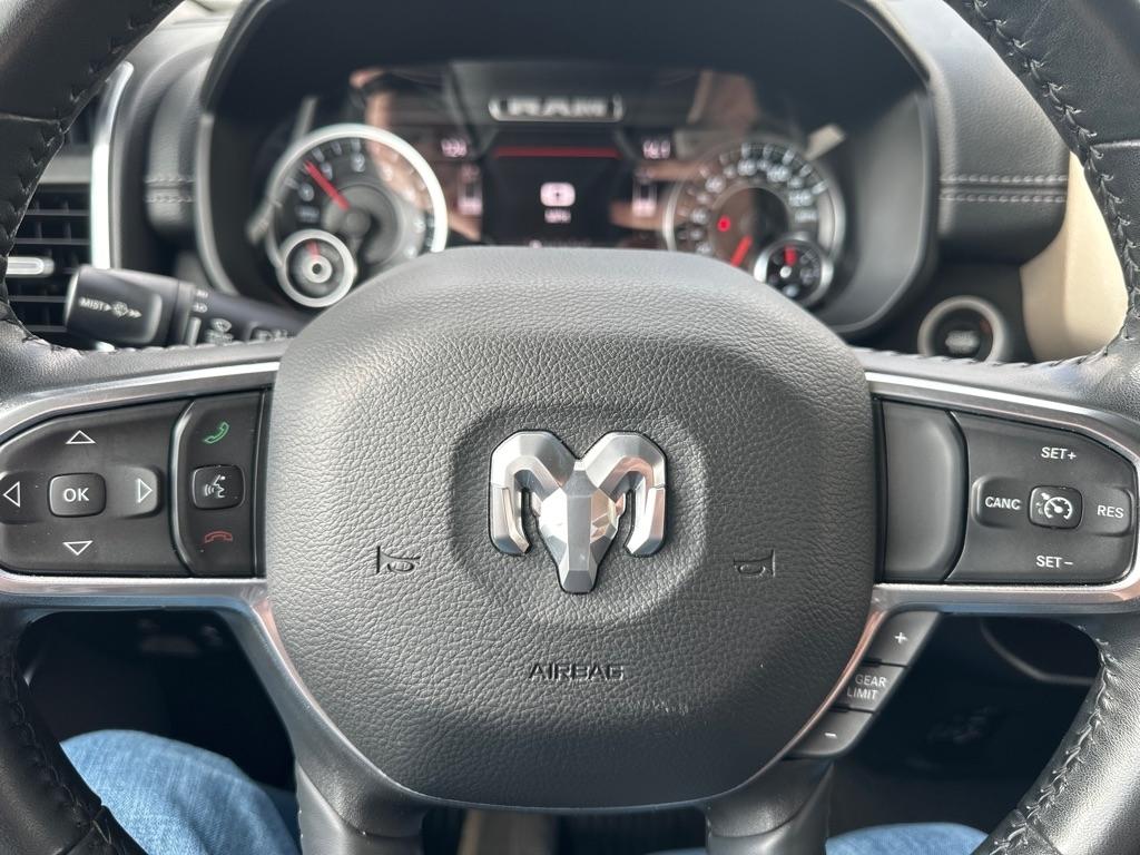 RAM 1500 Laramie 4x4 Crew Cab 5'7" Box 2022