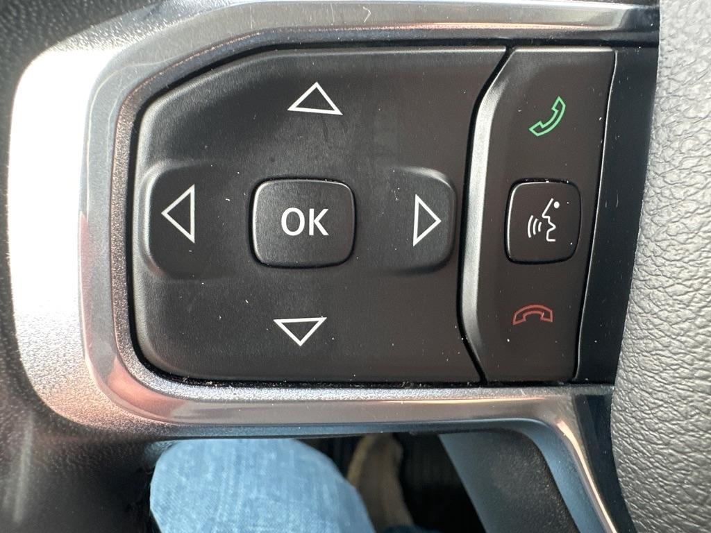 RAM 1500 Laramie 4x4 Crew Cab 5'7" Box 2022