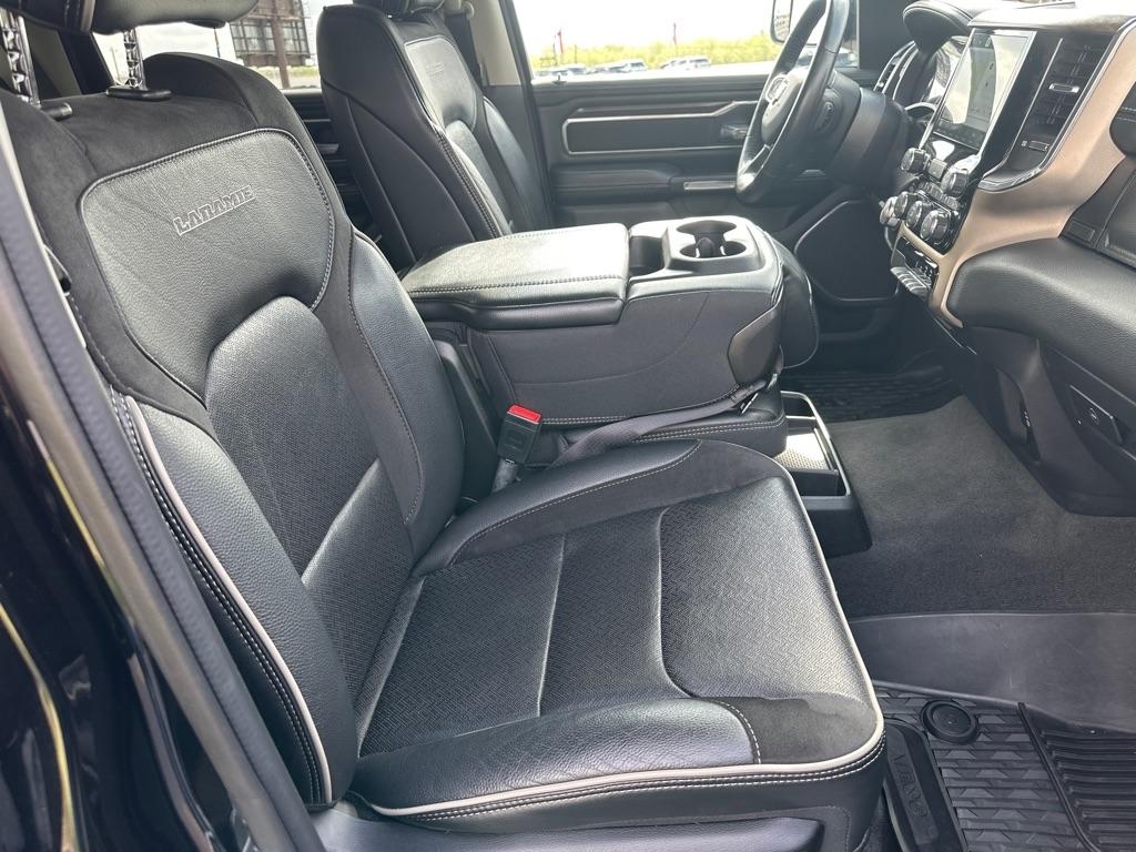 RAM 1500 Laramie 4x4 Crew Cab 5'7" Box 2022