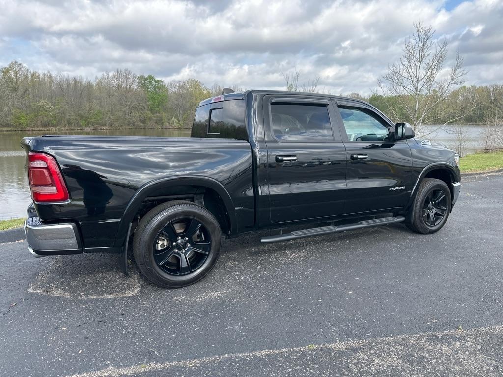 RAM 1500 Laramie 4x4 Crew Cab 5'7" Box 2022