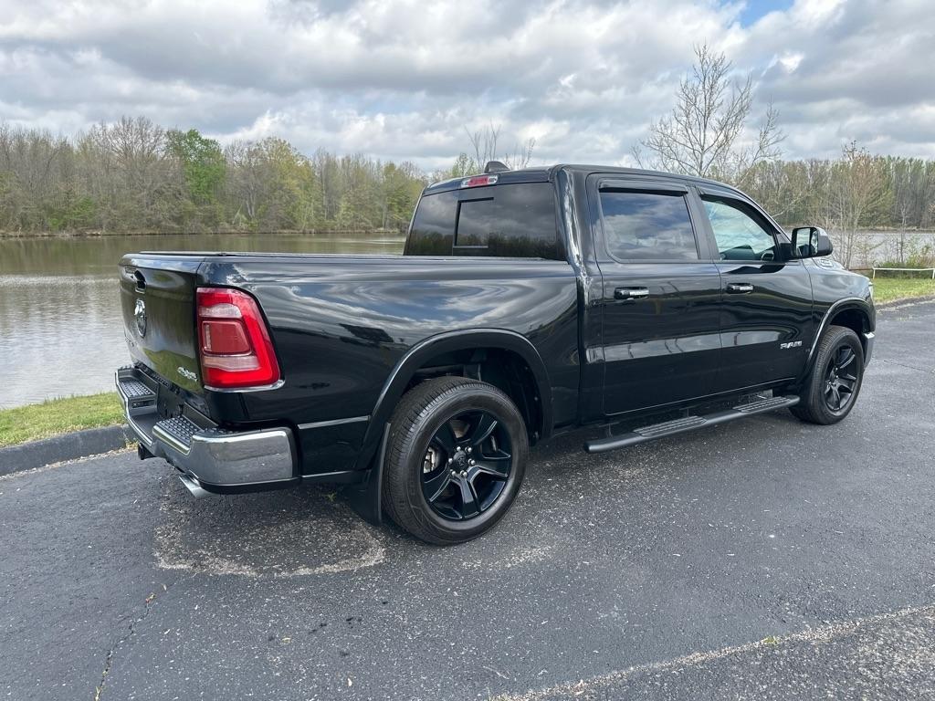 RAM 1500 Laramie 4x4 Crew Cab 5'7" Box 2022