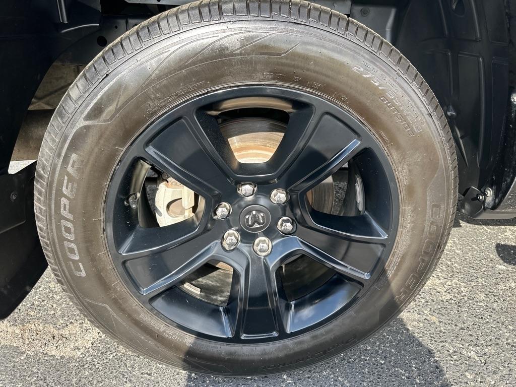 RAM 1500 Laramie 4x4 Crew Cab 5'7" Box 2022