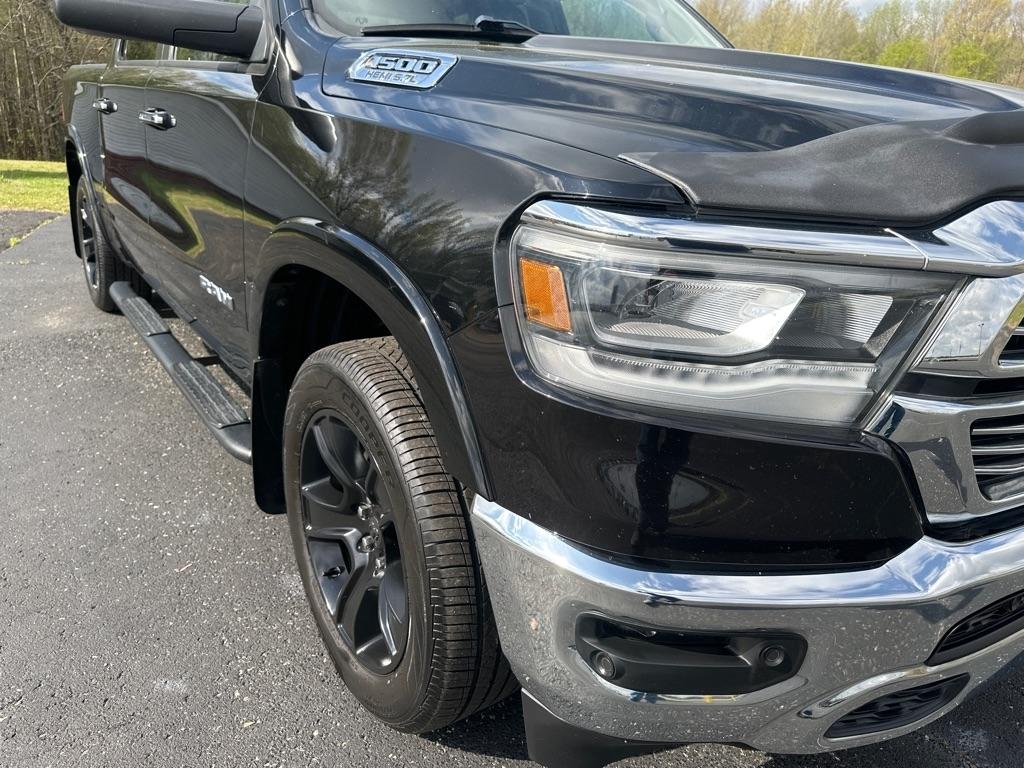 RAM 1500 Laramie 4x4 Crew Cab 5'7" Box 2022