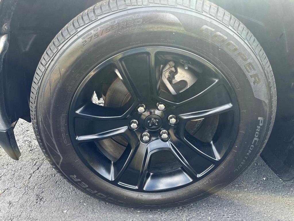 RAM 1500 Laramie 4x4 Crew Cab 5'7" Box 2022