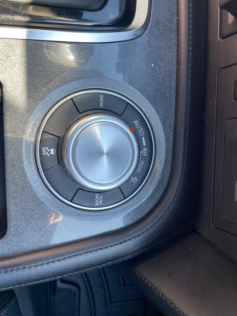 Nissan Armada 4x4 SL 2021