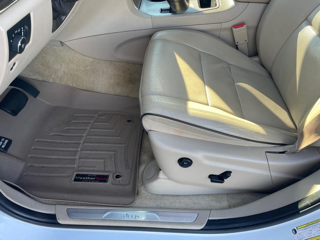 Jeep Grand Cherokee RWD 4dr Overland 2015