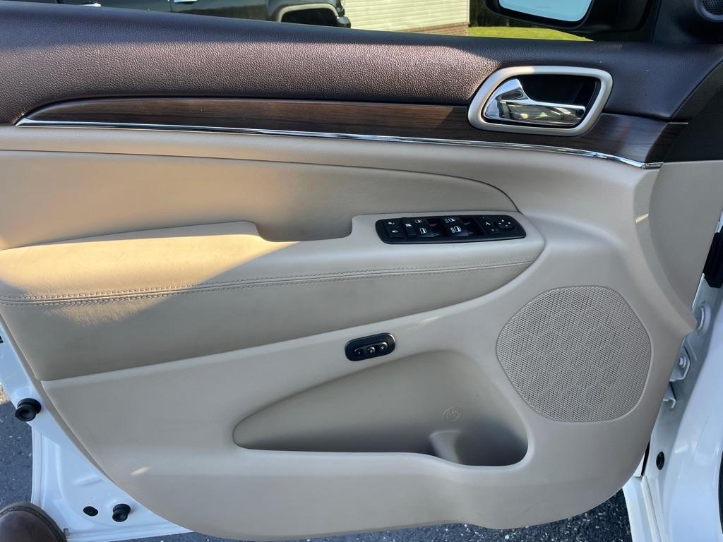 Jeep Grand Cherokee RWD 4dr Overland 2015