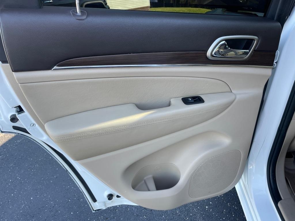 Jeep Grand Cherokee RWD 4dr Overland 2015