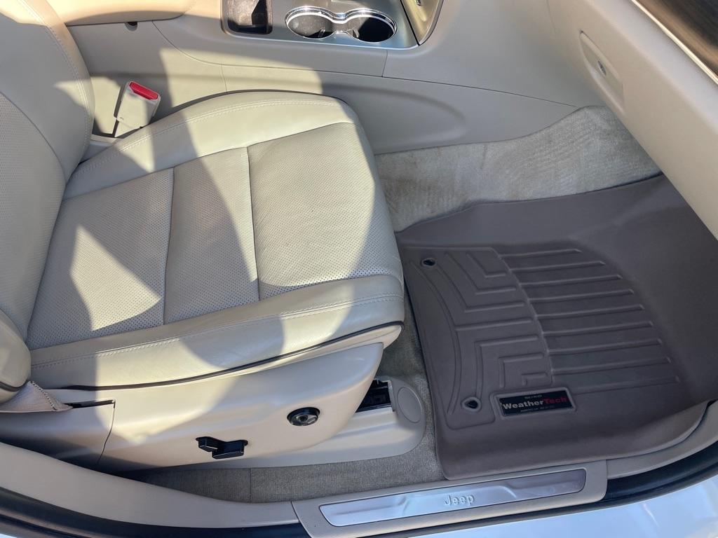 Jeep Grand Cherokee RWD 4dr Overland 2015