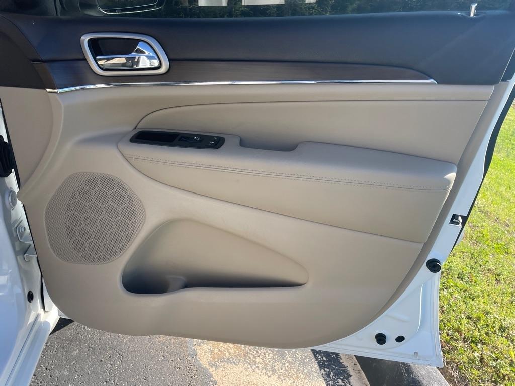 Jeep Grand Cherokee RWD 4dr Overland 2015