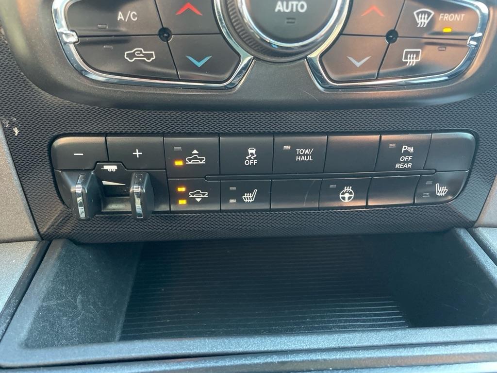 RAM 1500 Rebel 4x4 Crew Cab 5'7" Box 2017