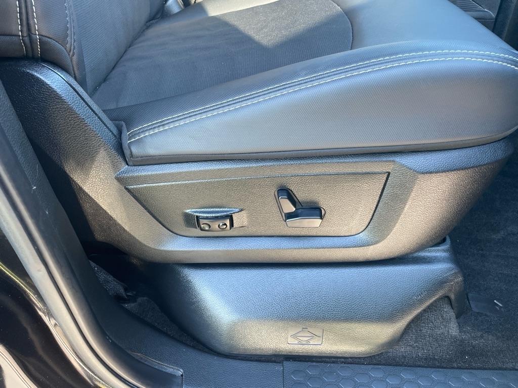 RAM 1500 Rebel 4x4 Crew Cab 5'7" Box 2017