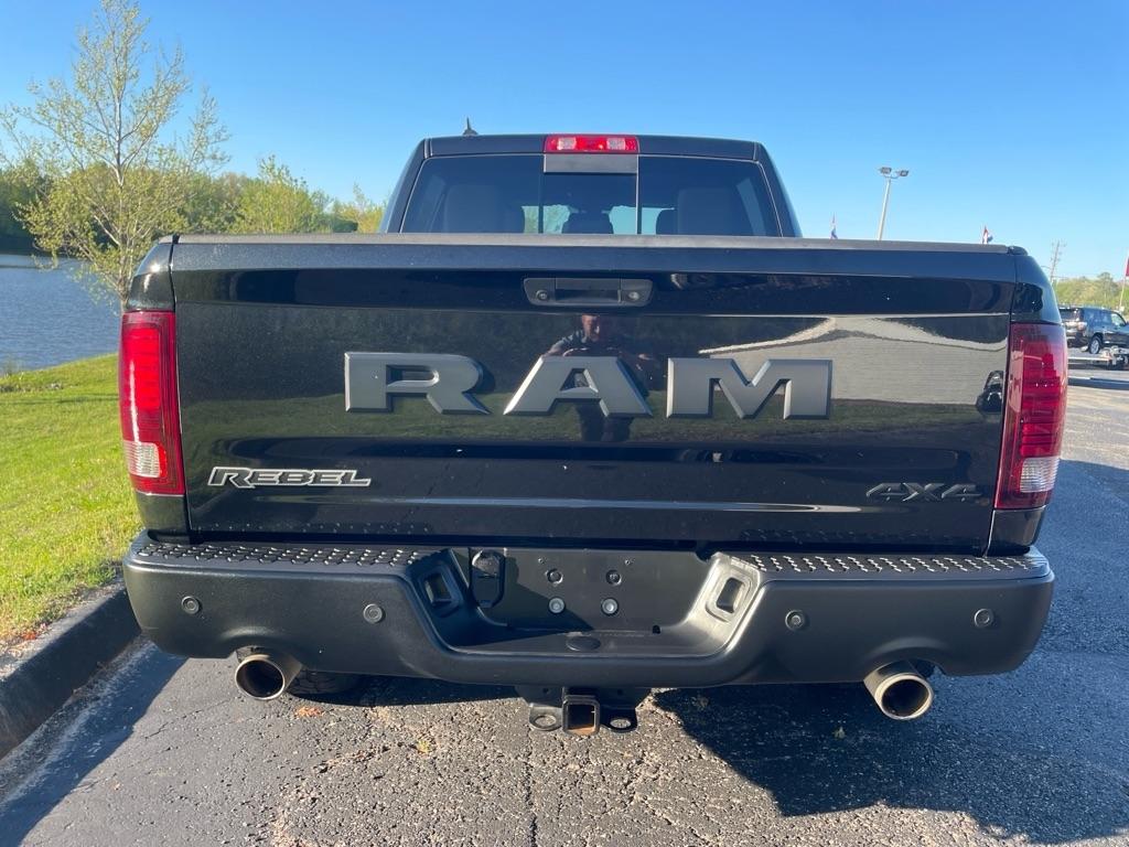 RAM 1500 Rebel 4x4 Crew Cab 5'7" Box 2017