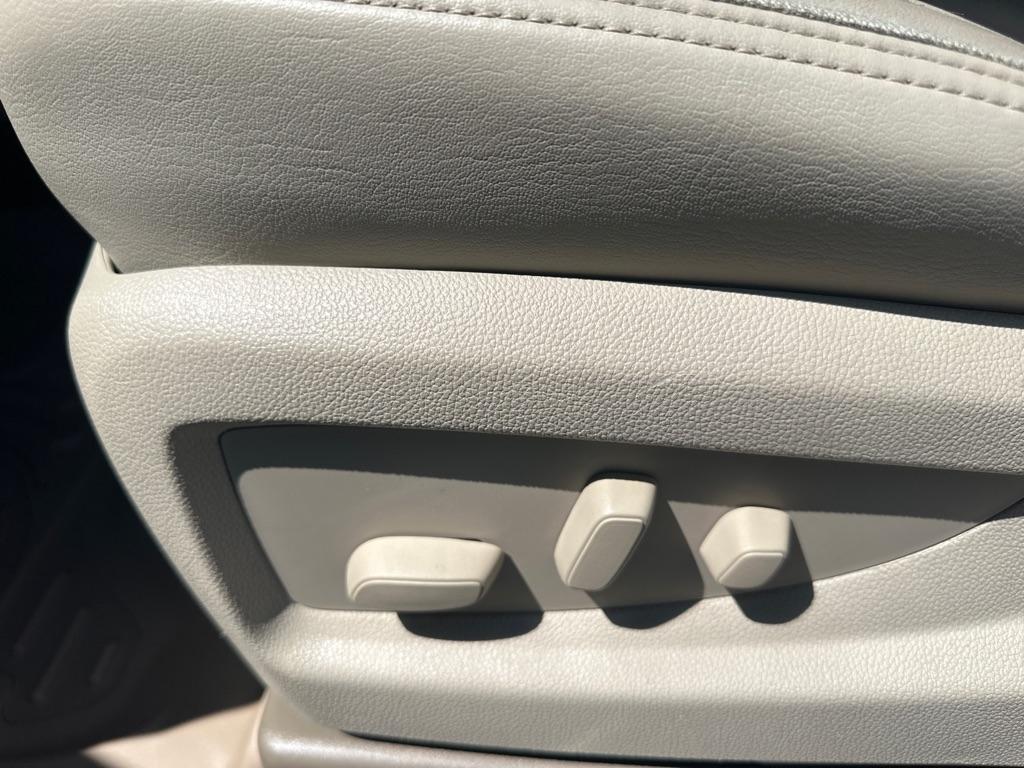 GMC Yukon 4WD 4dr Denali 2017