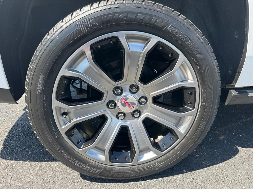 GMC Yukon 4WD 4dr Denali 2017