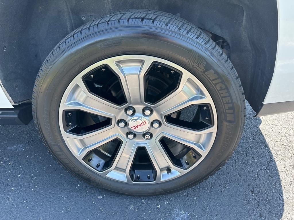 GMC Yukon 4WD 4dr Denali 2017