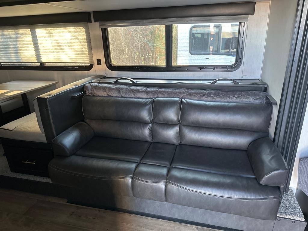 Forest River Wolf Pup  2022