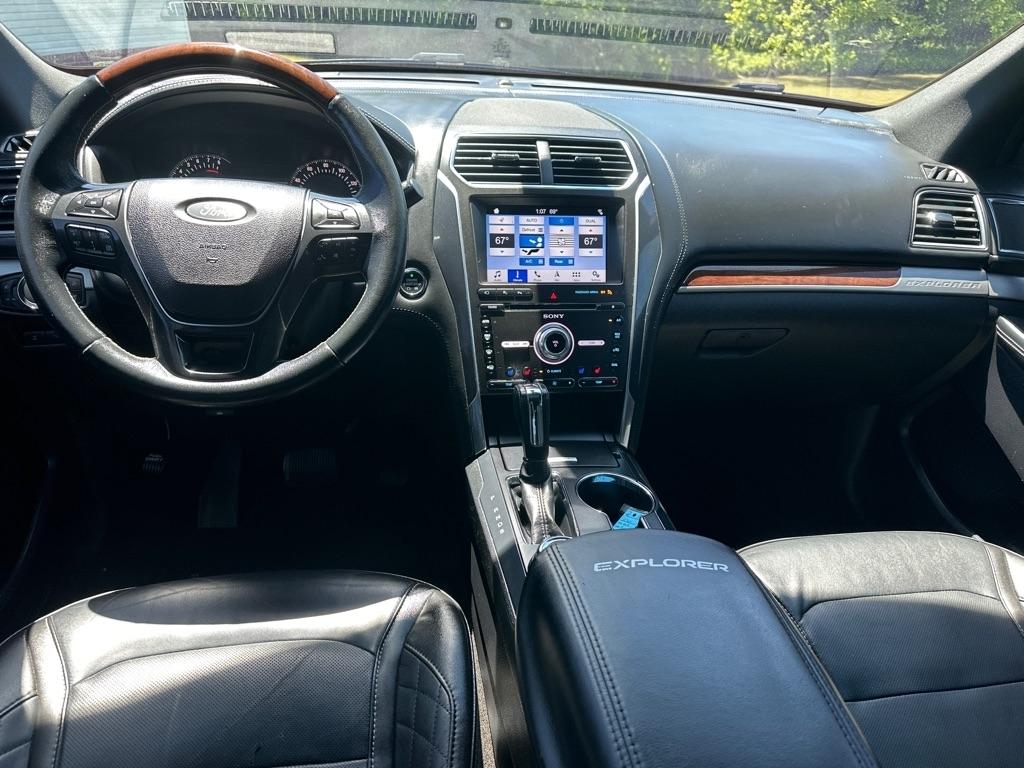 Ford Explorer Platinum 4WD 2018