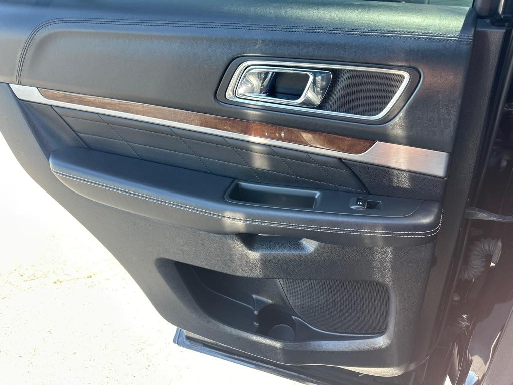 Ford Explorer Platinum 4WD 2018