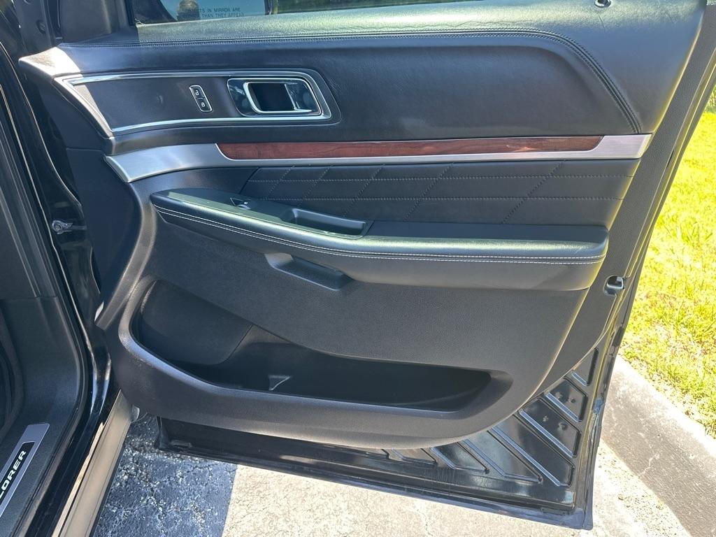 Ford Explorer Platinum 4WD 2018