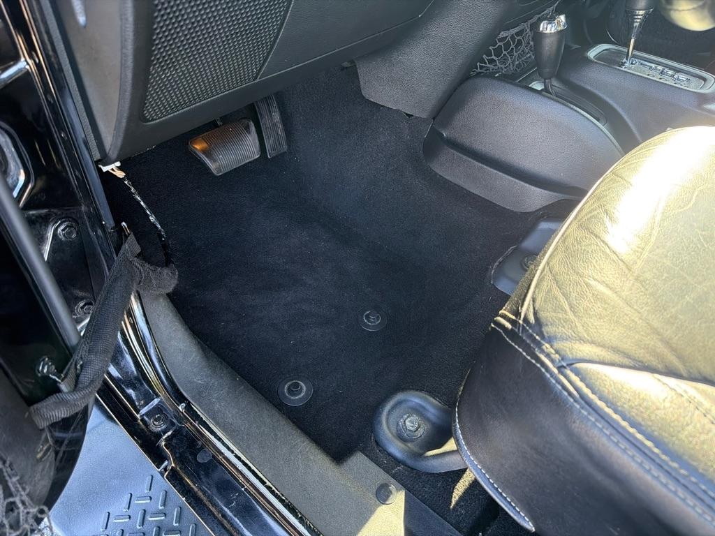 Jeep Wrangler Unlimited 4WD 4dr Sahara 2015