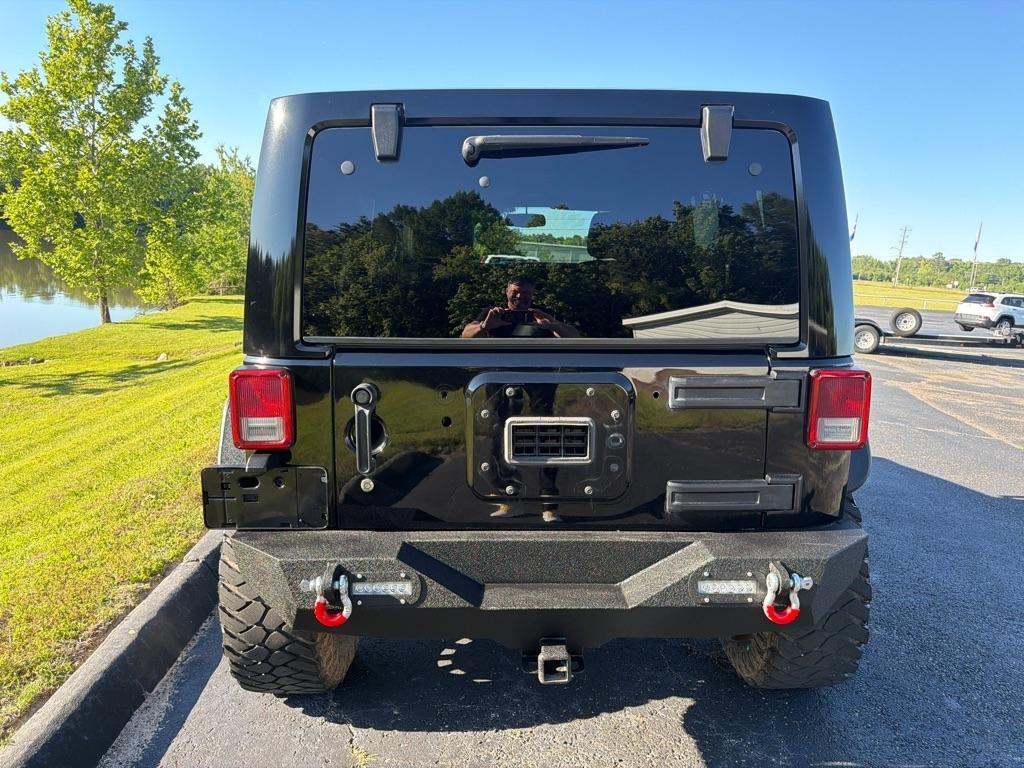 Jeep Wrangler Unlimited 4WD 4dr Sahara 2015
