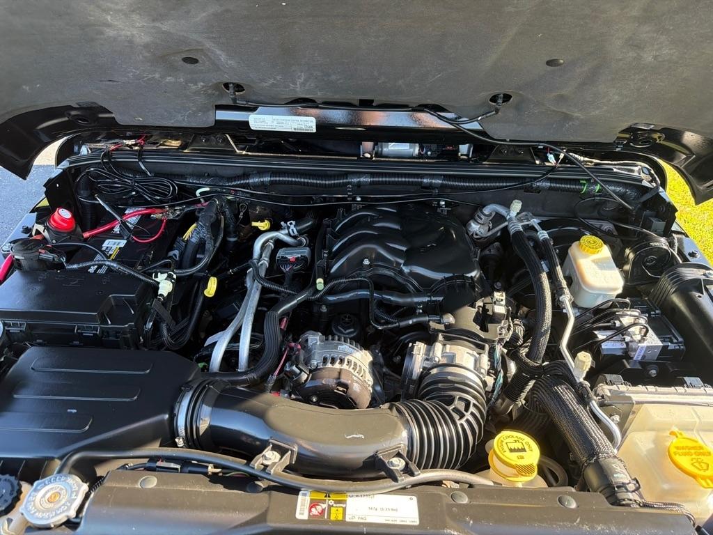 Jeep Wrangler Unlimited 4WD 4dr Sahara 2015