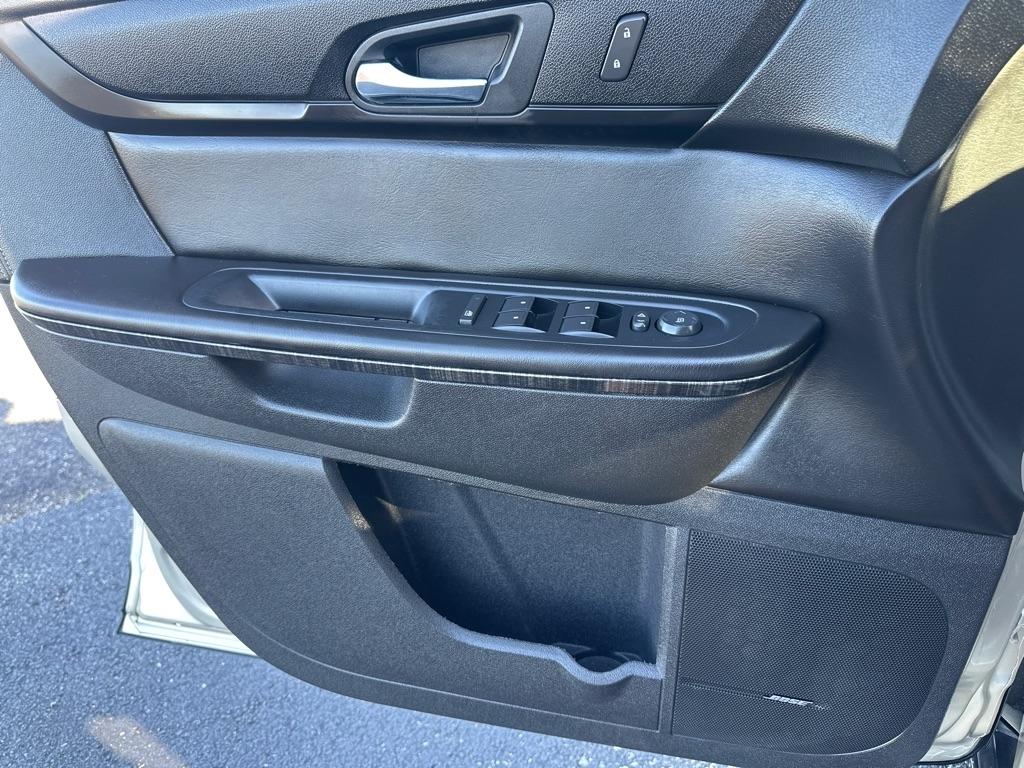 GMC Acadia FWD 4dr SLT w/SLT-1 2015