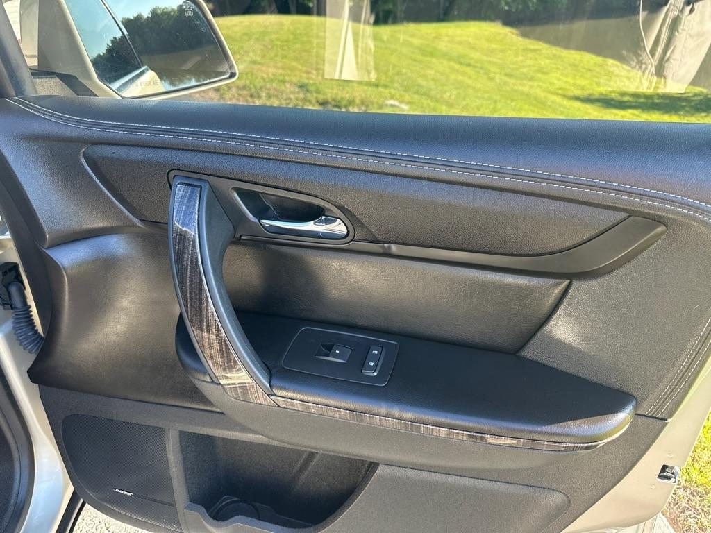 GMC Acadia FWD 4dr SLT w/SLT-1 2015