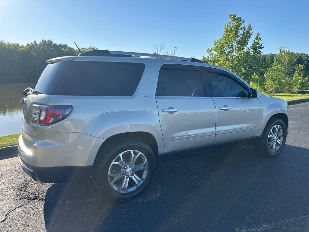 GMC Acadia FWD 4dr SLT w/SLT-1 2015