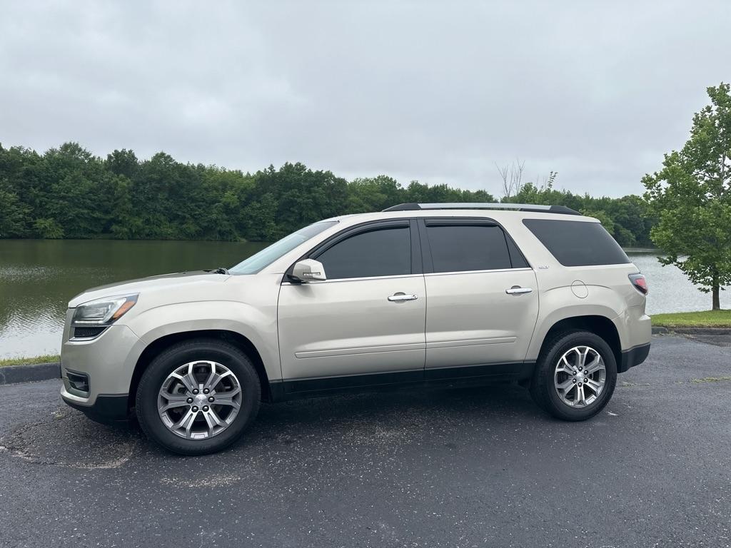 GMC Acadia FWD 4dr SLT w/SLT-1 2015