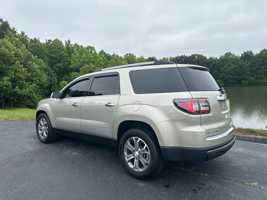 GMC Acadia FWD 4dr SLT w/SLT-1 2015