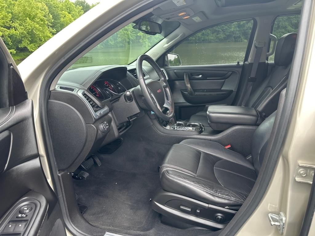 GMC Acadia FWD 4dr SLT w/SLT-1 2015
