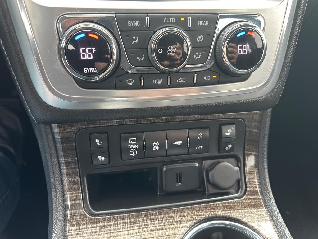 GMC Acadia FWD 4dr SLT w/SLT-1 2015