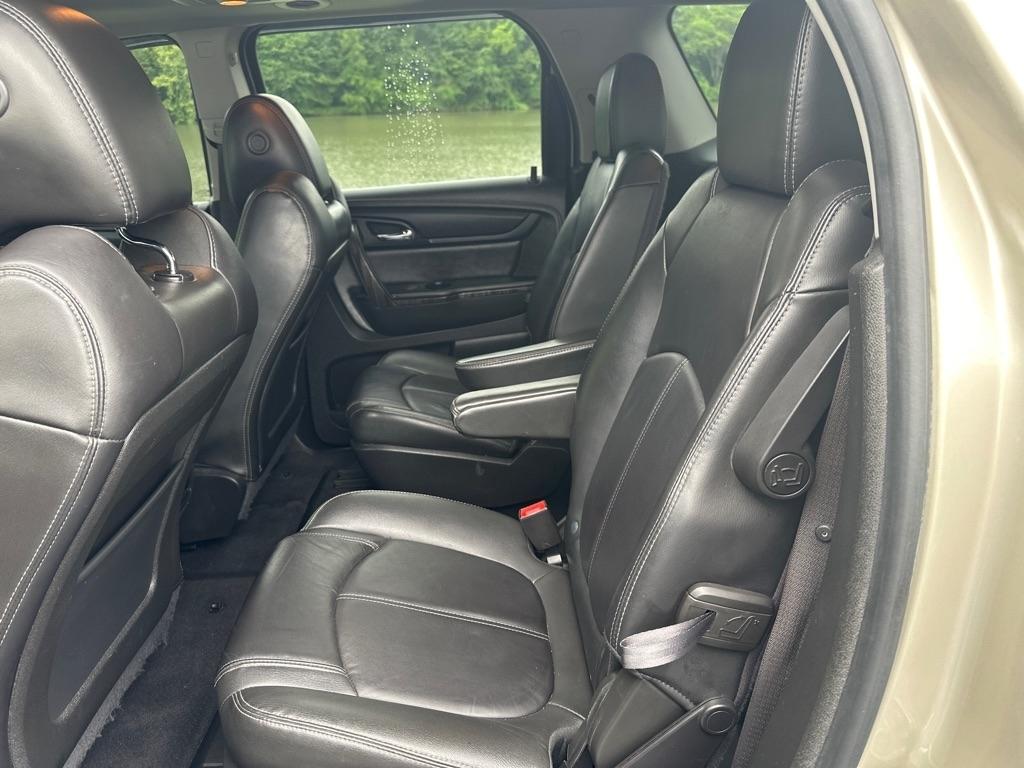 GMC Acadia FWD 4dr SLT w/SLT-1 2015