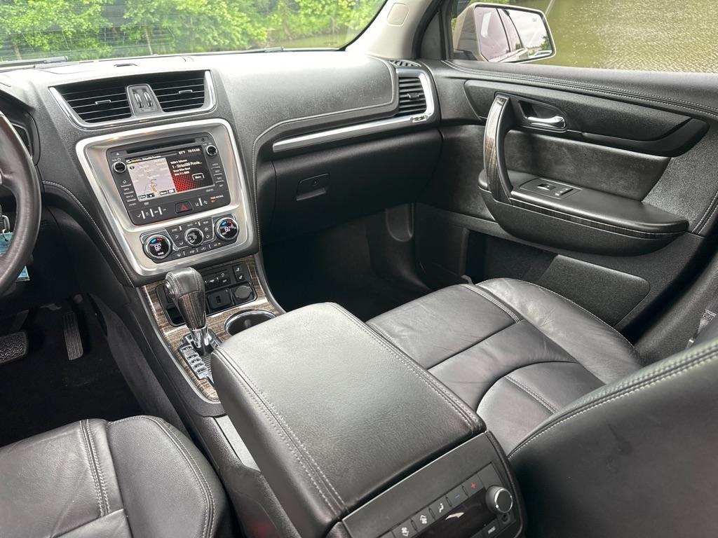 GMC Acadia FWD 4dr SLT w/SLT-1 2015
