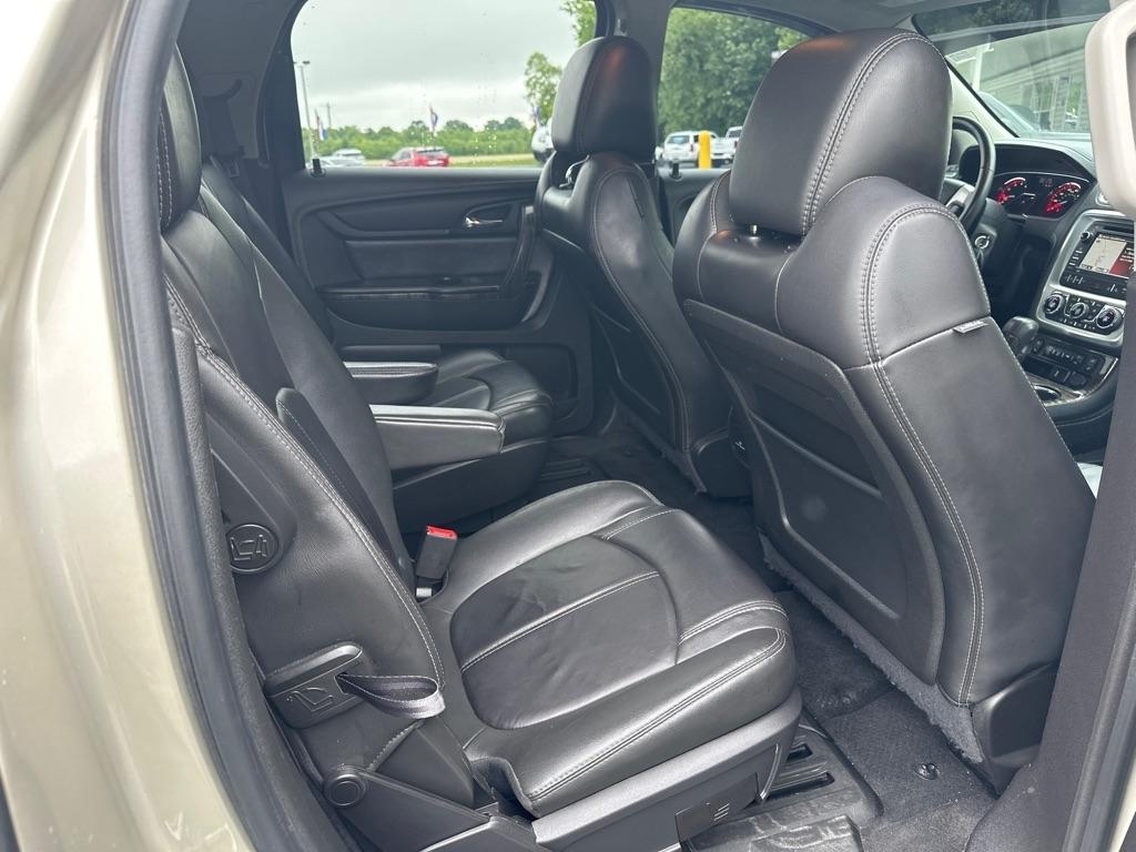 GMC Acadia FWD 4dr SLT w/SLT-1 2015