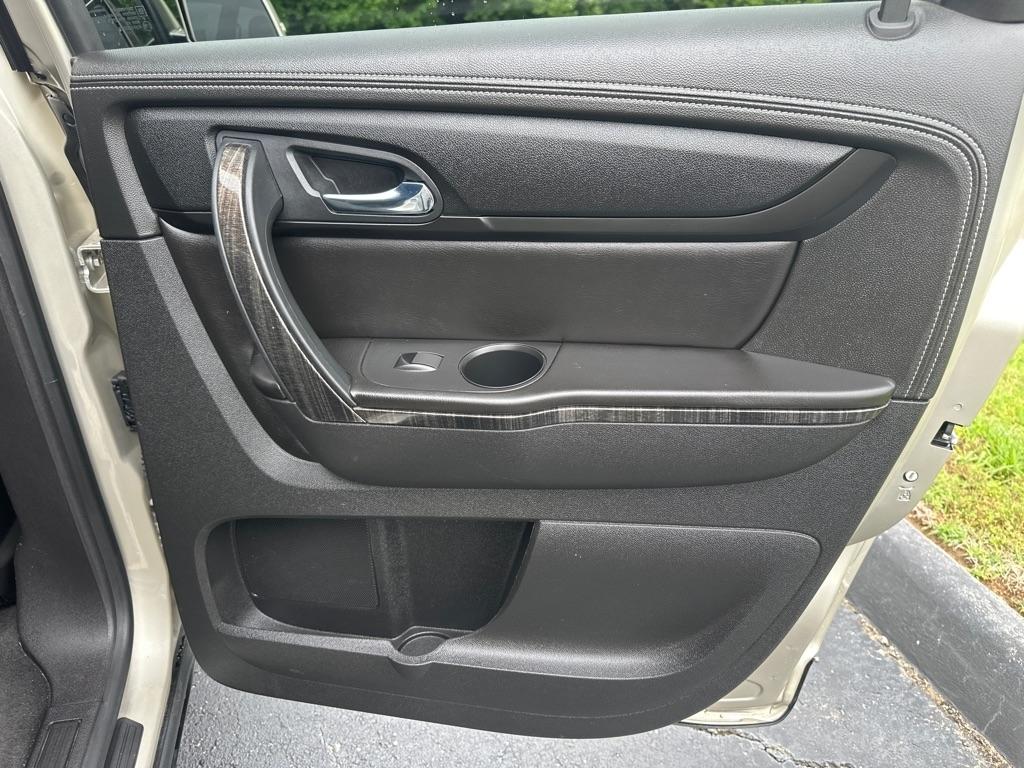 GMC Acadia FWD 4dr SLT w/SLT-1 2015