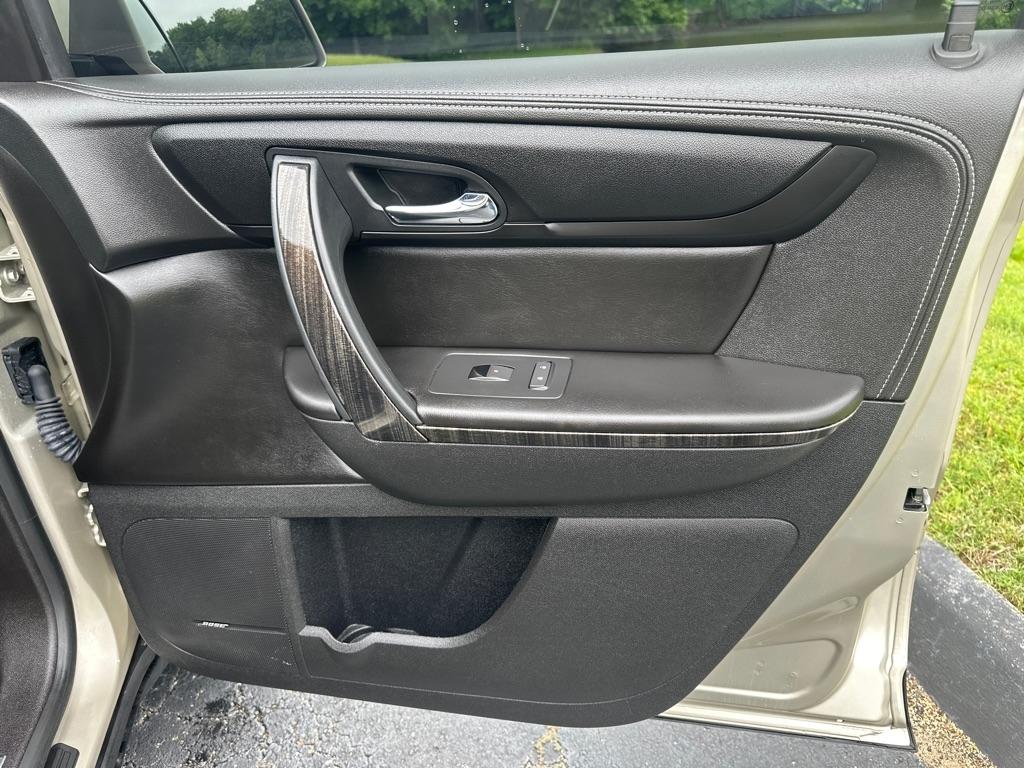 GMC Acadia FWD 4dr SLT w/SLT-1 2015