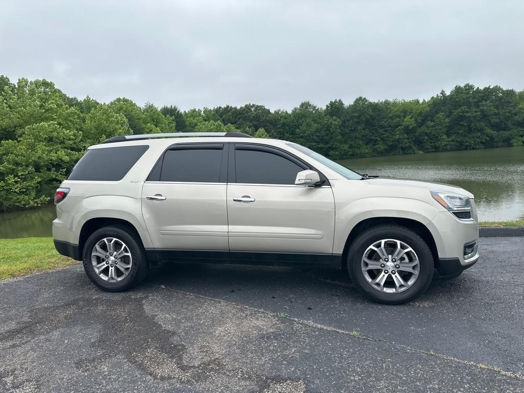 GMC Acadia FWD 4dr SLT w/SLT-1 2015