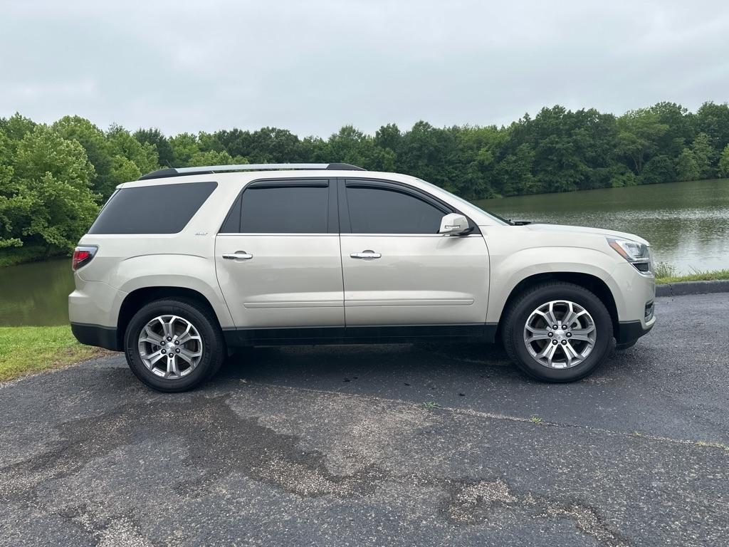 GMC Acadia FWD 4dr SLT w/SLT-1 2015