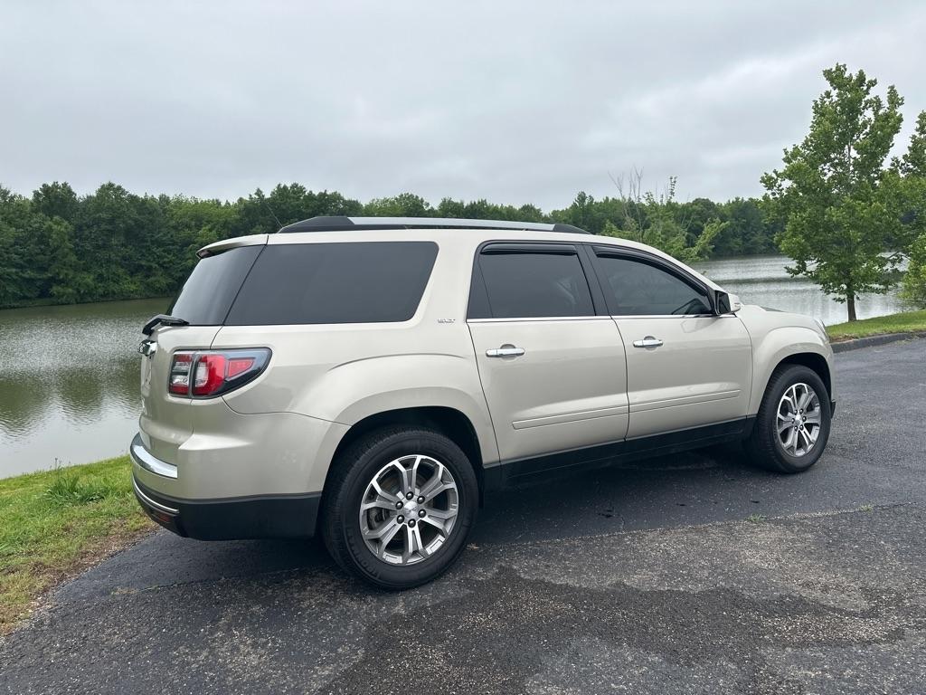GMC Acadia FWD 4dr SLT w/SLT-1 2015