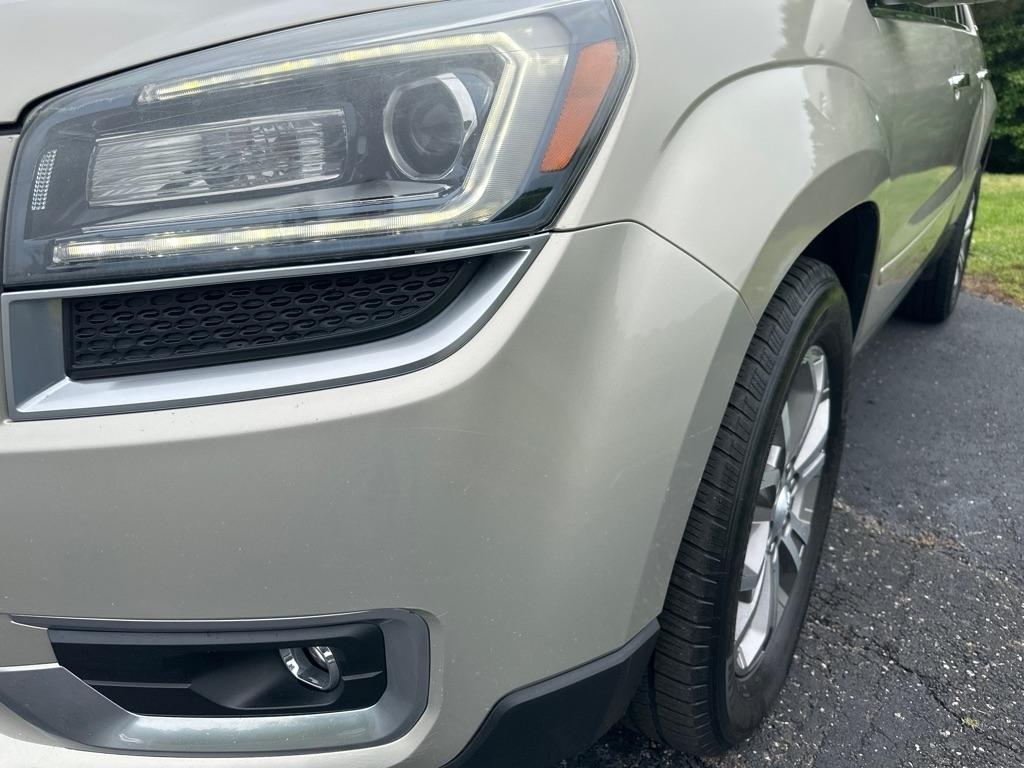 GMC Acadia FWD 4dr SLT w/SLT-1 2015