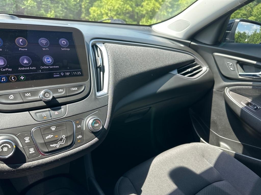 Chevrolet Malibu 4dr Sdn RS 2022