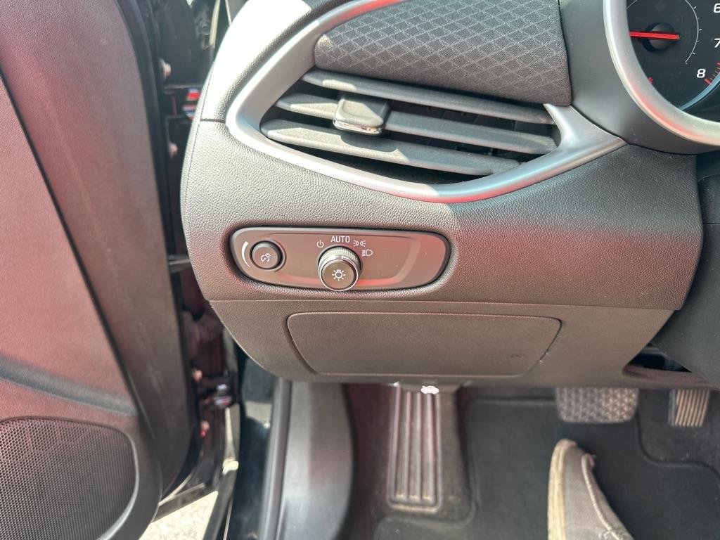 Chevrolet Malibu 4dr Sdn RS 2022