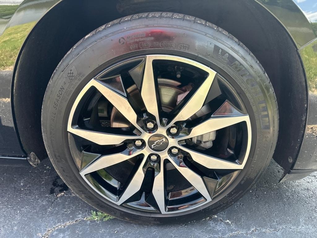 Chevrolet Malibu 4dr Sdn RS 2022