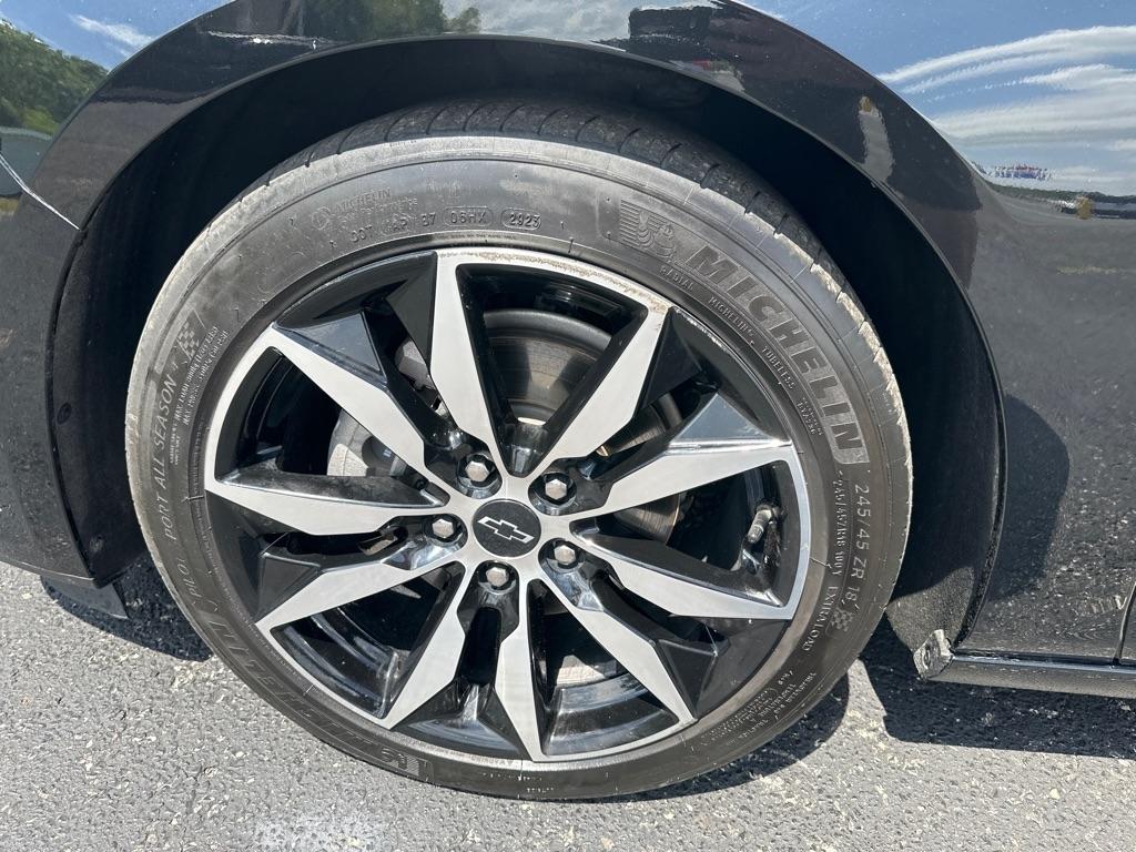 Chevrolet Malibu 4dr Sdn RS 2022