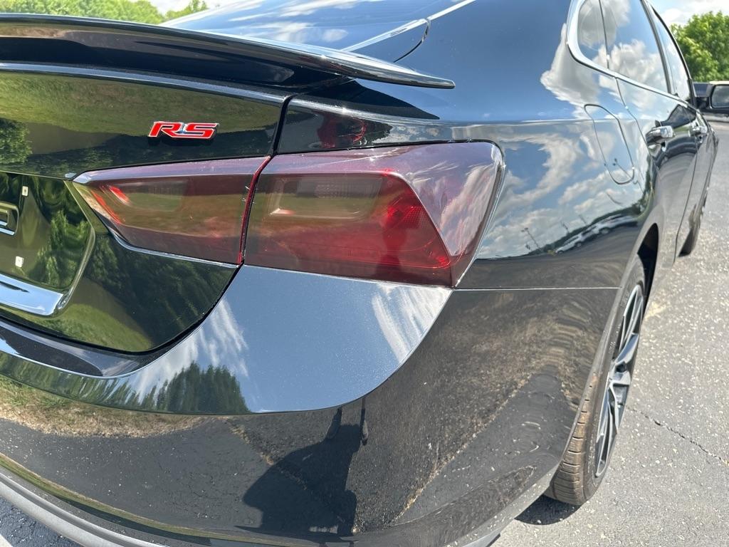 Chevrolet Malibu 4dr Sdn RS 2022