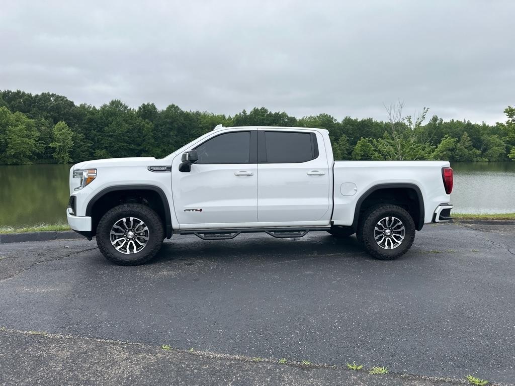 GMC Sierra 1500 4WD Crew Cab 147" AT4 2021