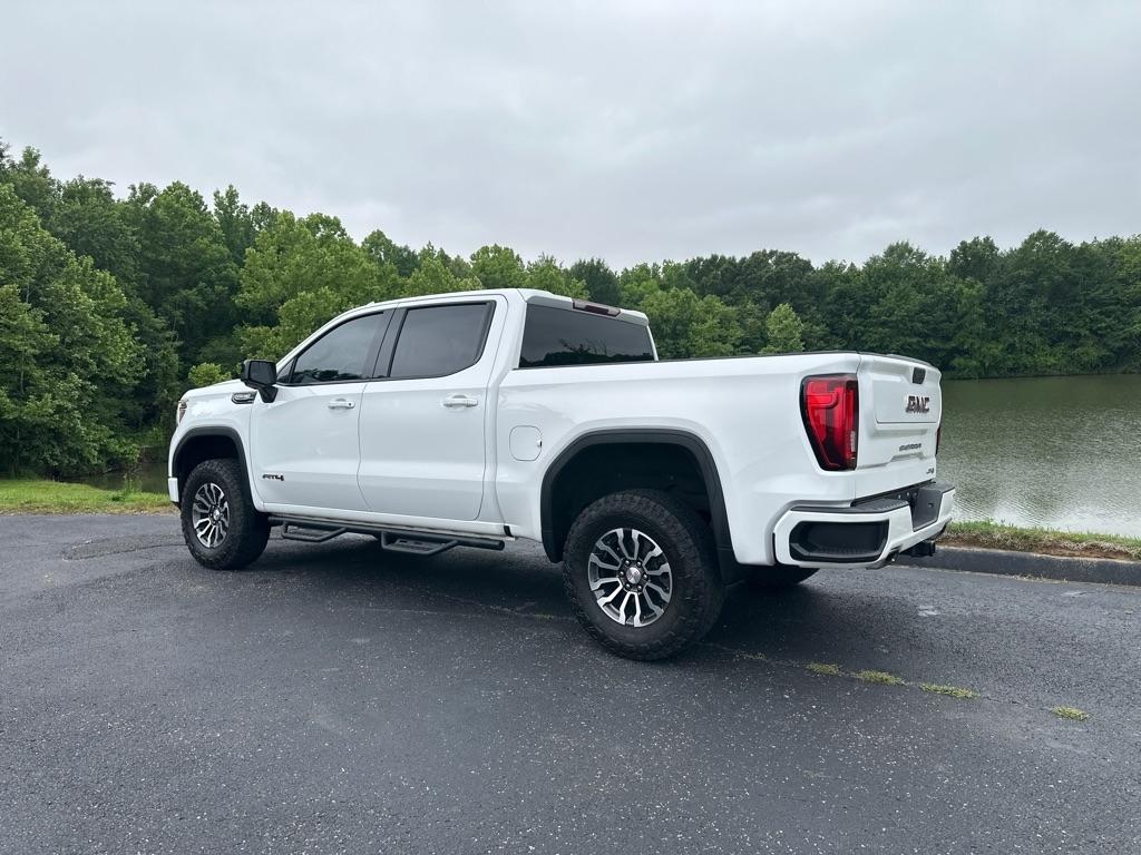 GMC Sierra 1500 4WD Crew Cab 147" AT4 2021
